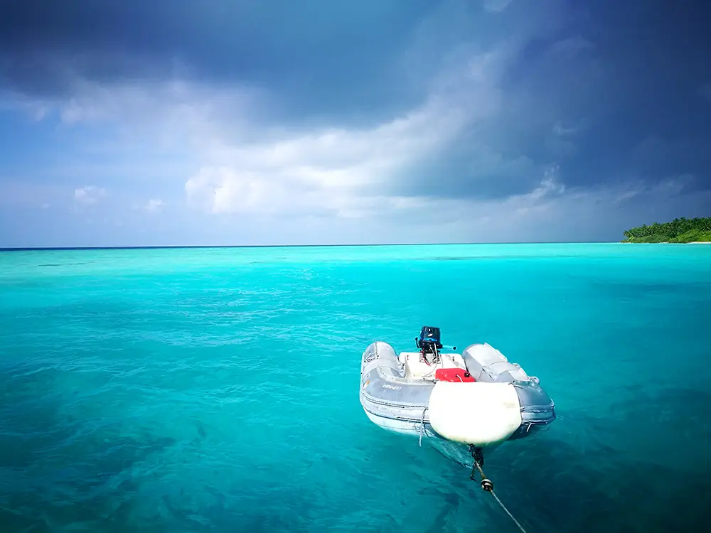 Beautiful blue ocean expanse in Maldives